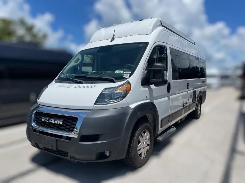 2023 Thor Motor Coach Sequence 20J - Photo 4