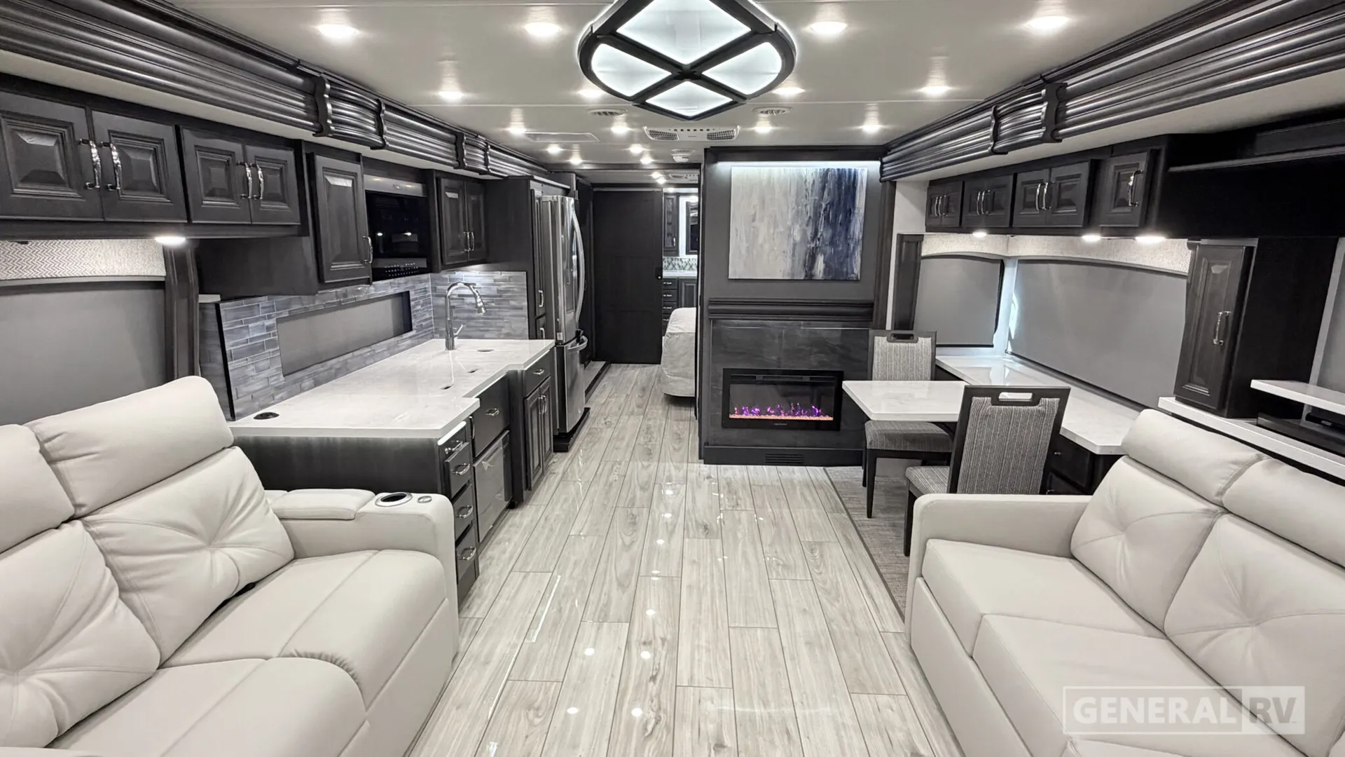 2026 Holiday Rambler Endeavor 38W - Photo 3
