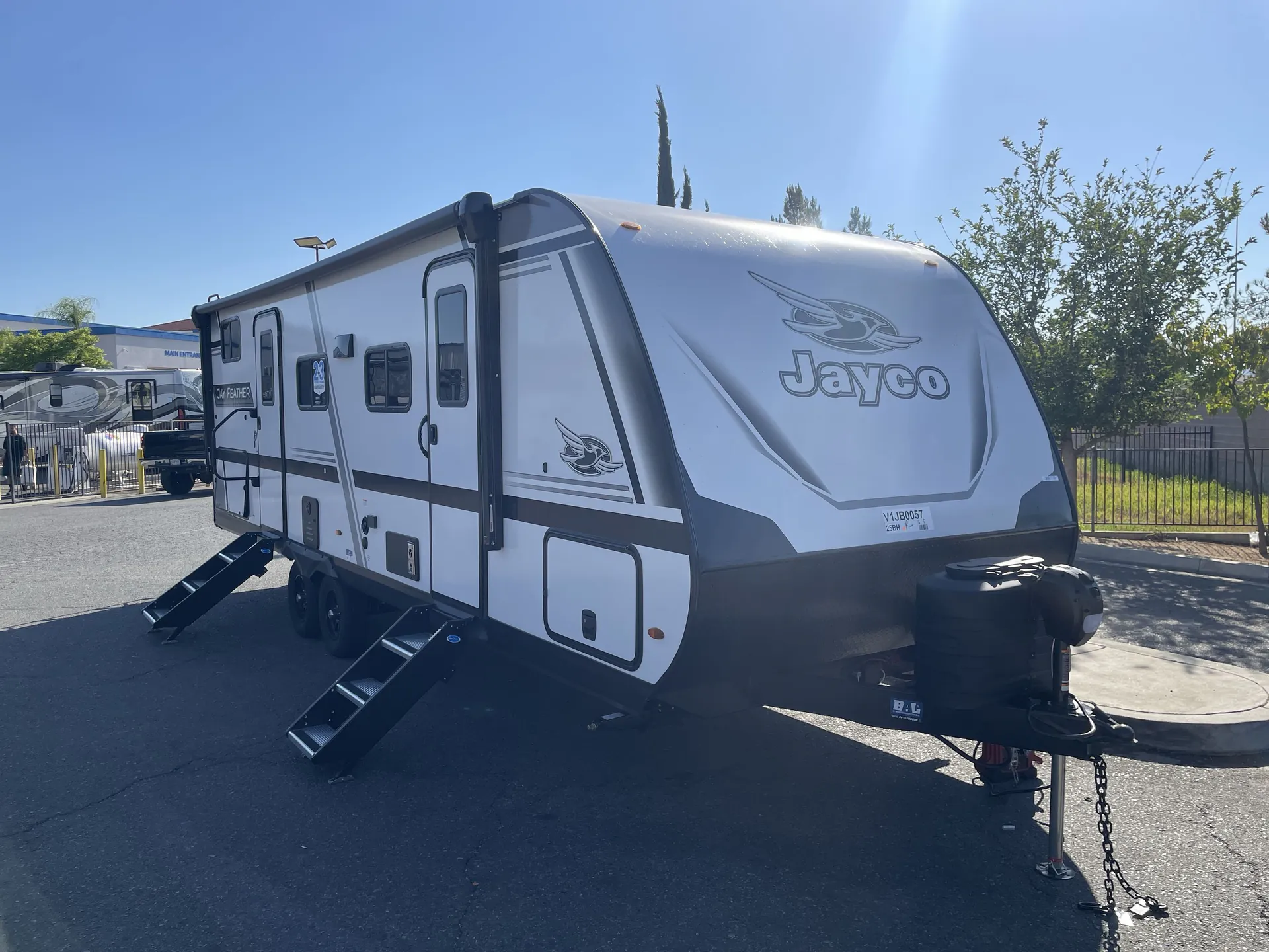 2027 Jayco Jay Feather 25BH - Photo 2