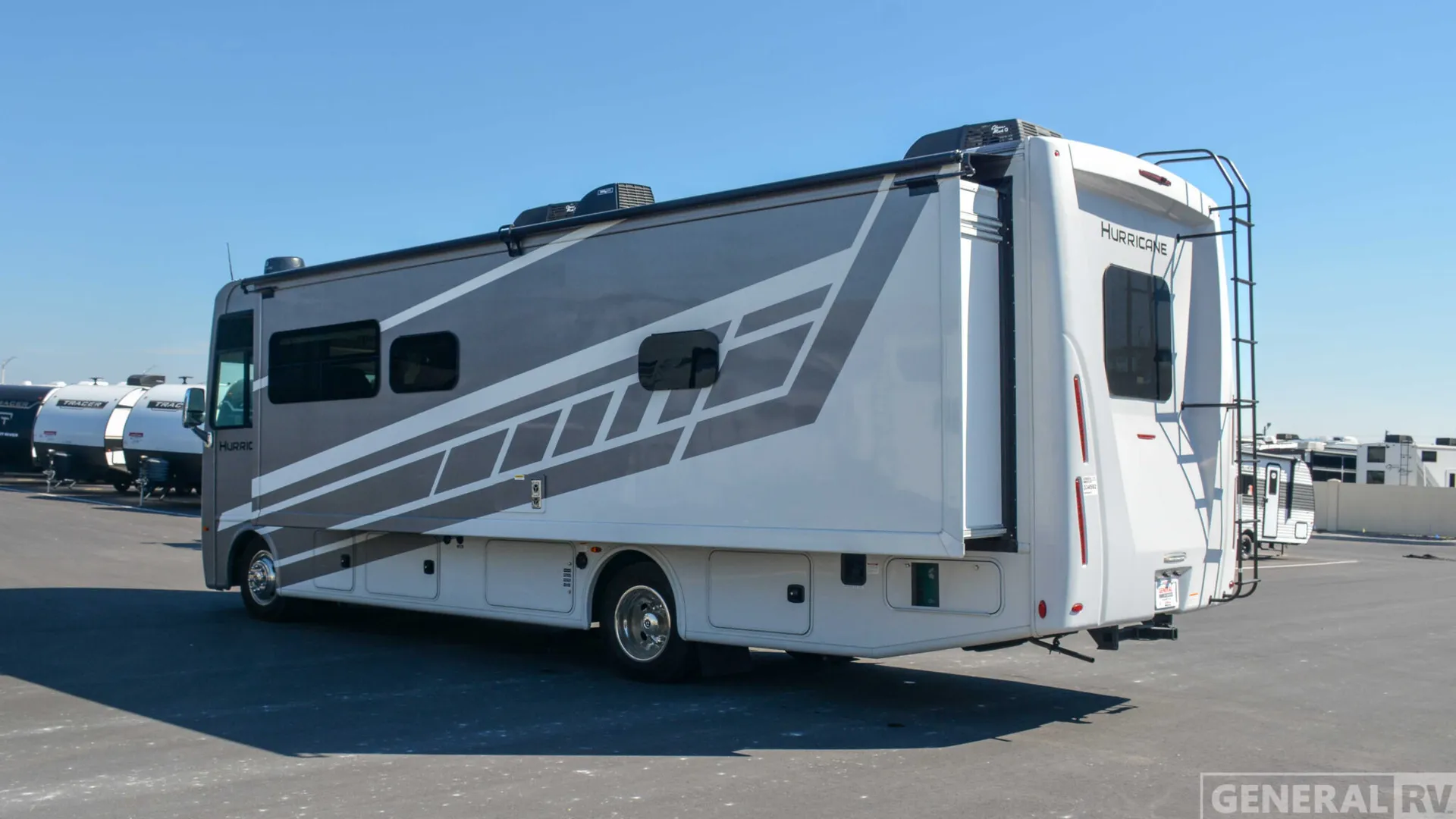 2026 Thor Motor Coach Hurricane 29L - Photo 4