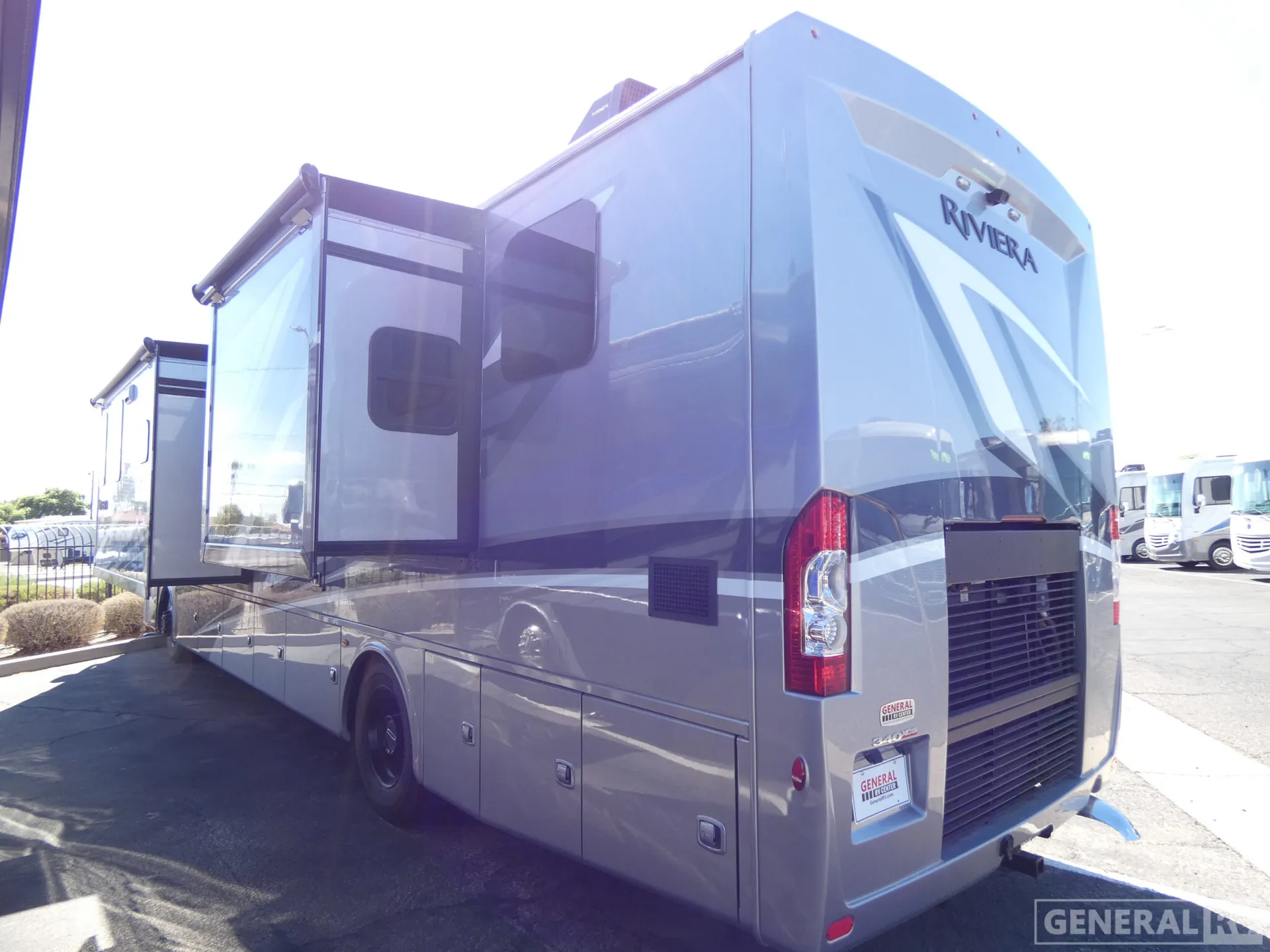 2025 Thor Motor Coach Riviera 39BH - Photo 4