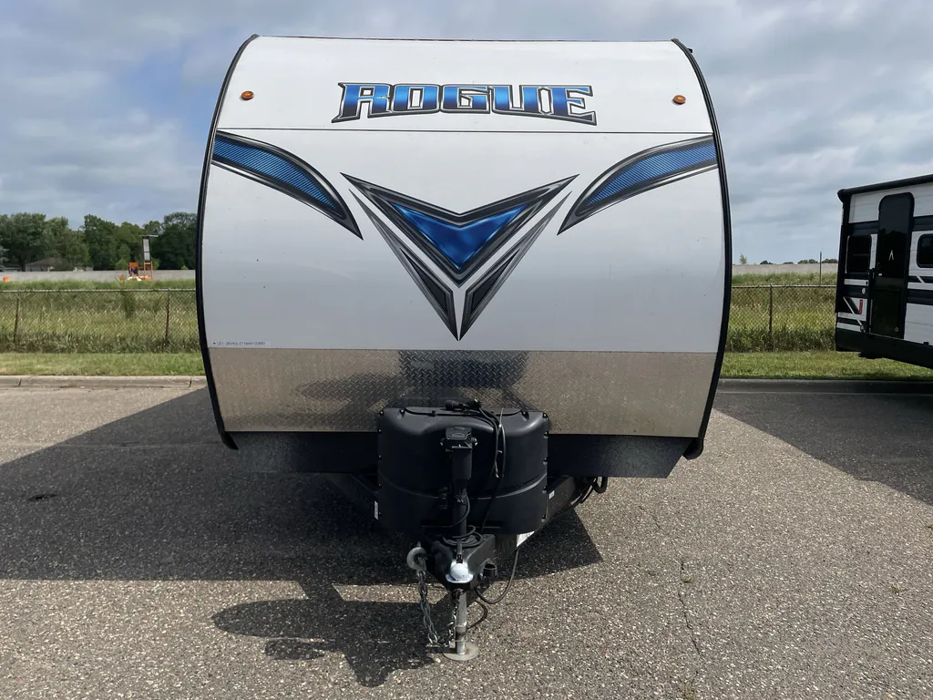 2021 Forest River Vengeance Rogue 26V, Photos photo 4