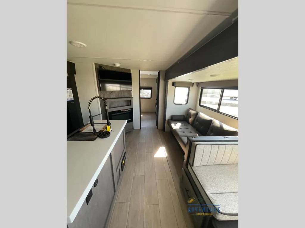 2026 Forest River Cherokee Alpha Wolf 33BH, Photos photo 20