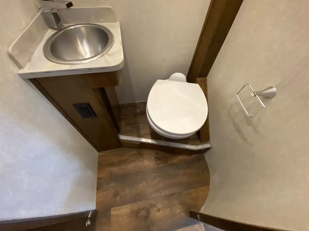 2019 Tiffin Wayfarer 24 TW, Photos photo 38