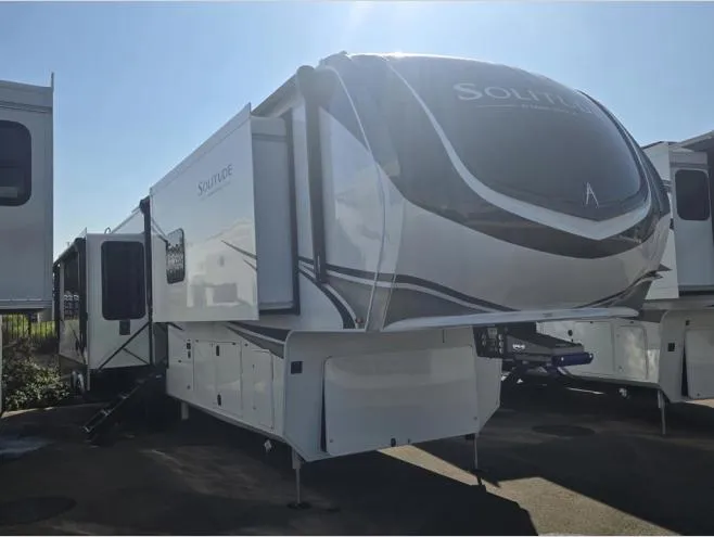 2026 Grand Design Solitude 417KB - Photo 4