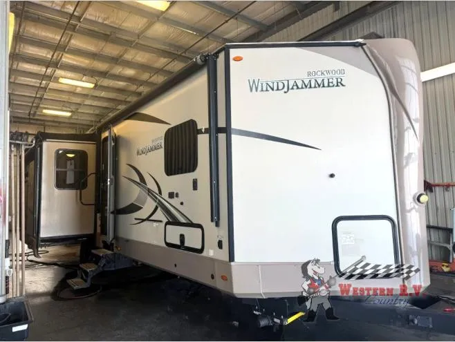 2019 Forest River Rockwood Windjammer 3029V - Main photo