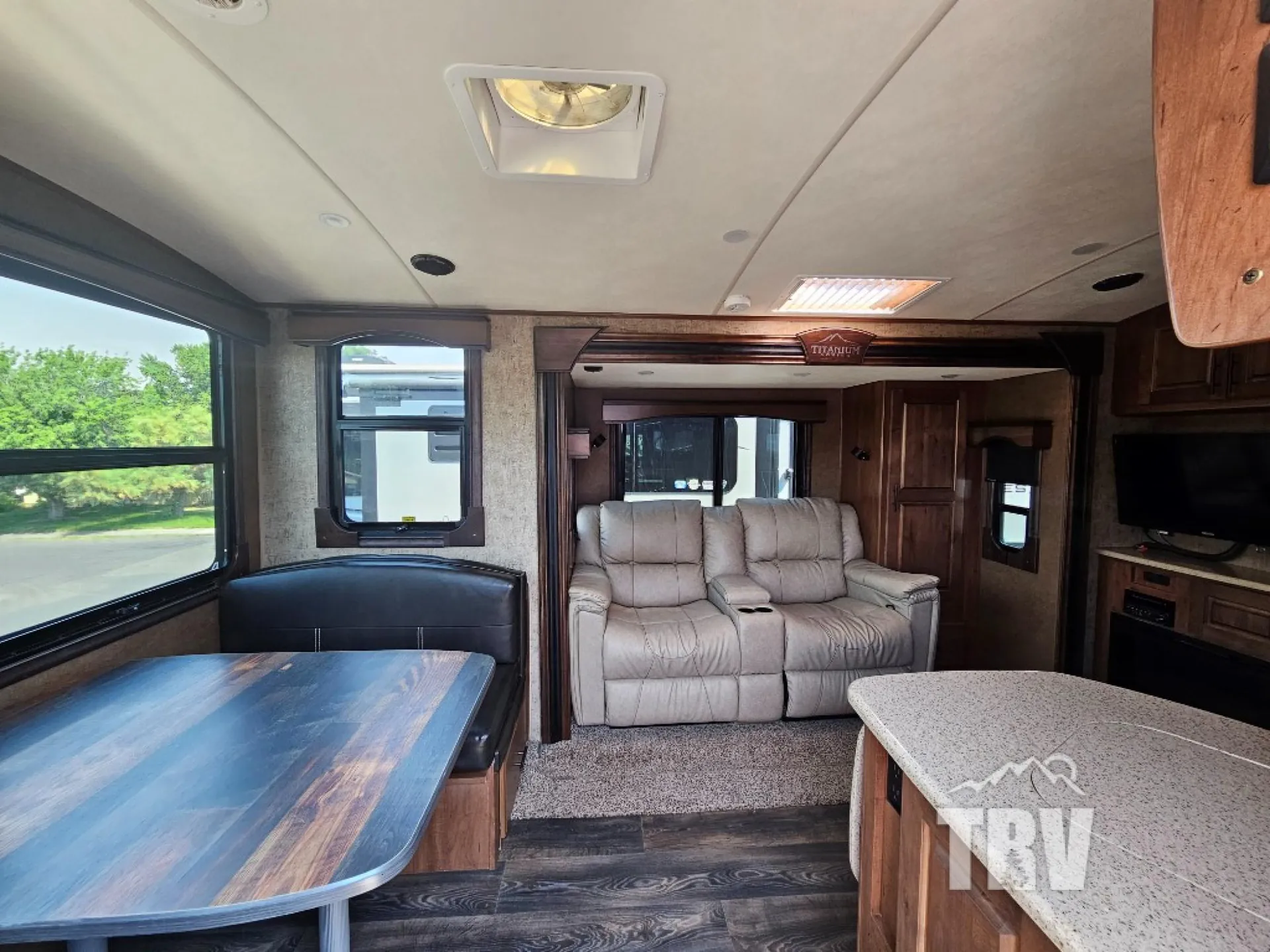 2018 Outdoors RV Black Stone Titanium Series 250RDS - Photo 4