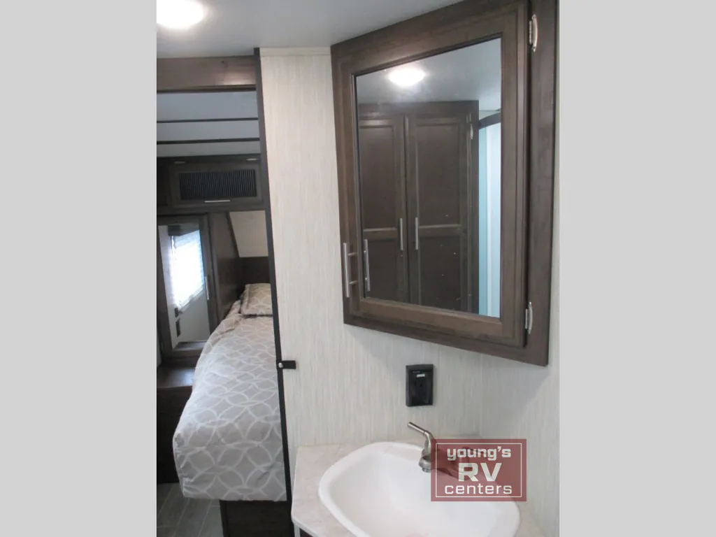 2020 Forest River Cherokee Alpha Wolf 26RL-L, Photos photo 22