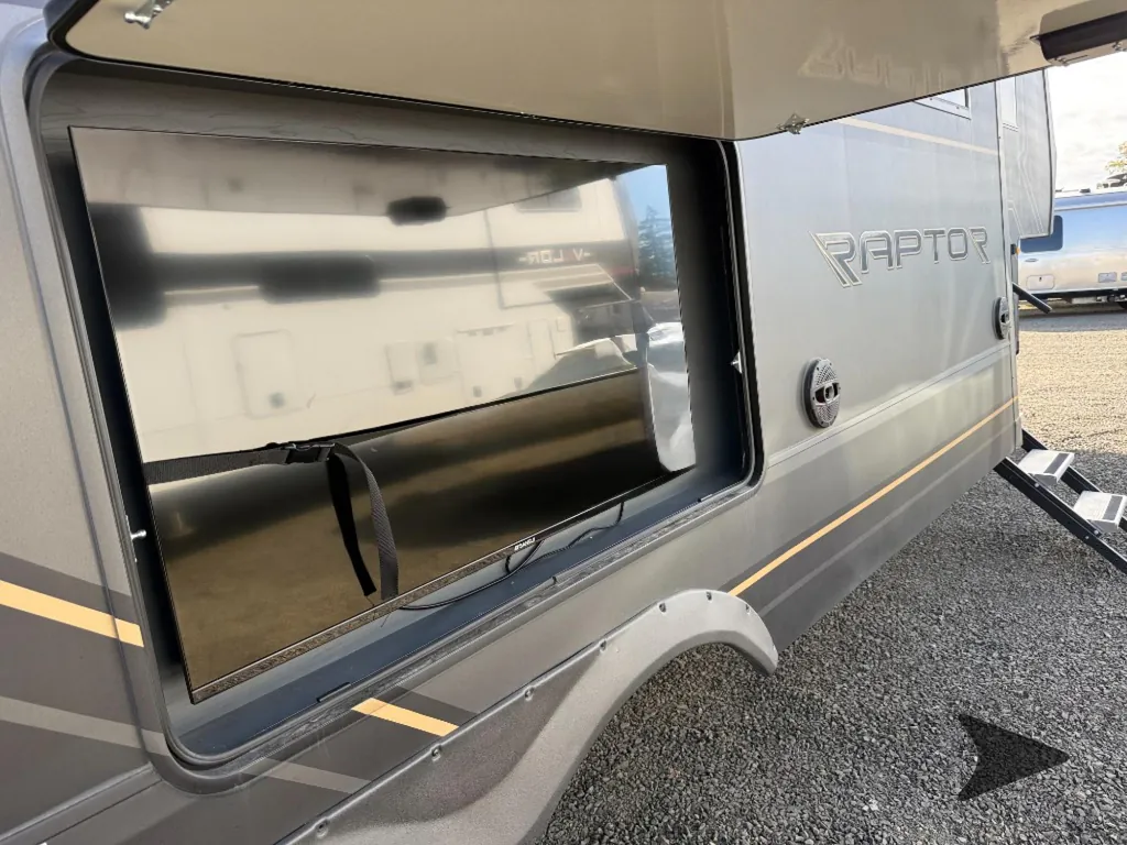 2025 Keystone Raptor 433, Photos photo 13