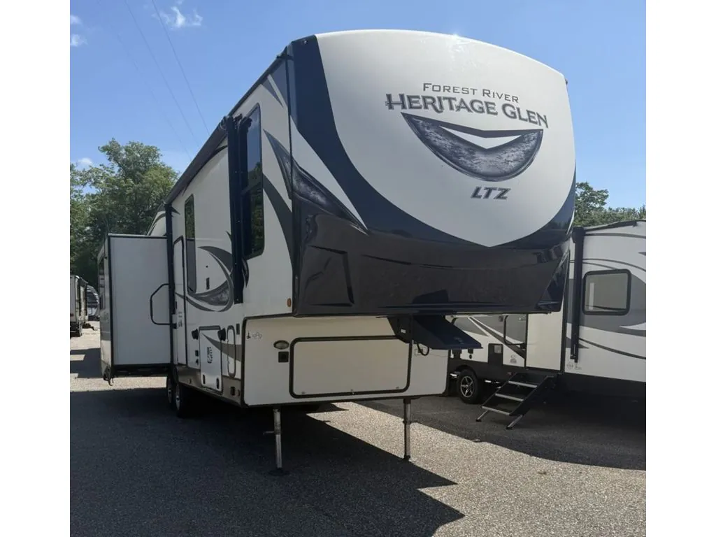 2019 Forest River Wildwood Heritage Glen 286RL