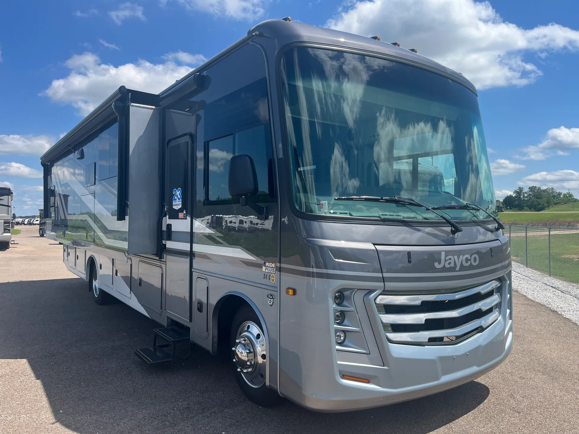 2026 Jayco Precept 34G - Photo 2