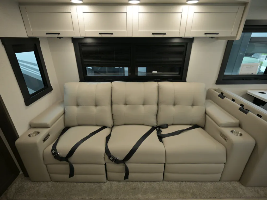 2027 Entegra Coach Accolade 37K, Photos photo 20