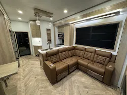 2027 Keystone Raptor 433 - Photo 3