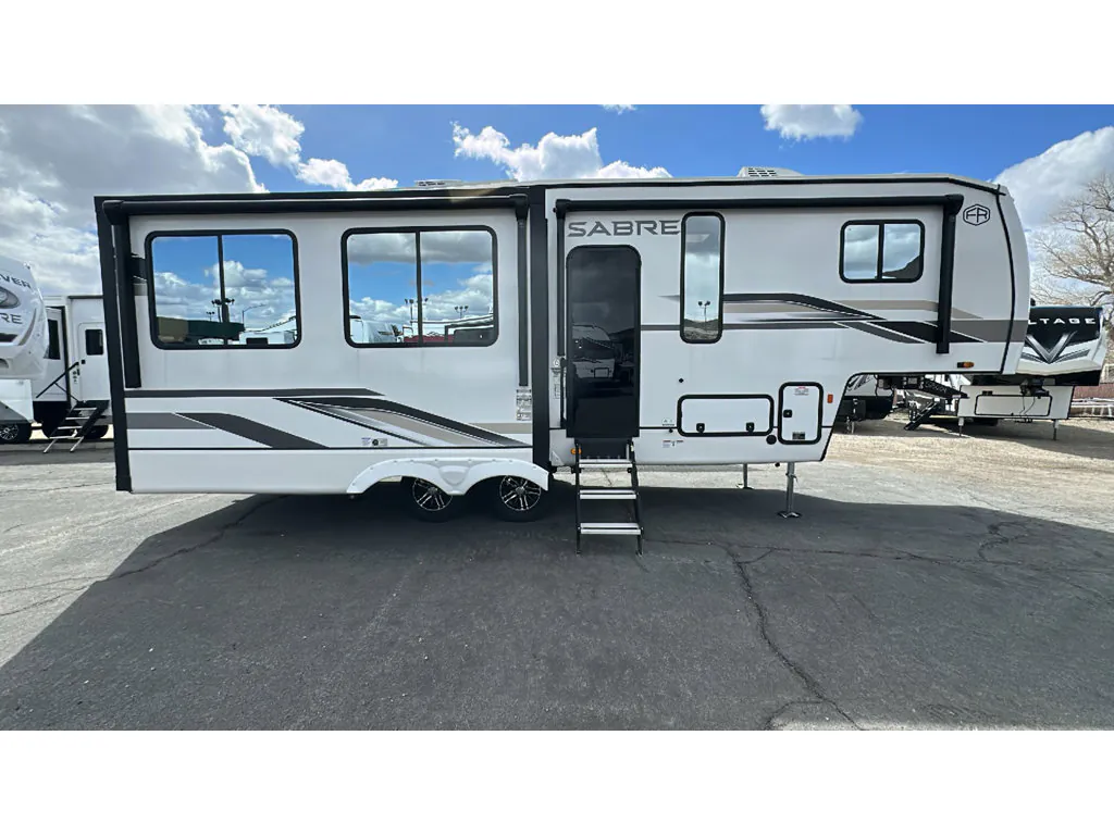 2025 Forest River Sabre 25RLS - Photo 3