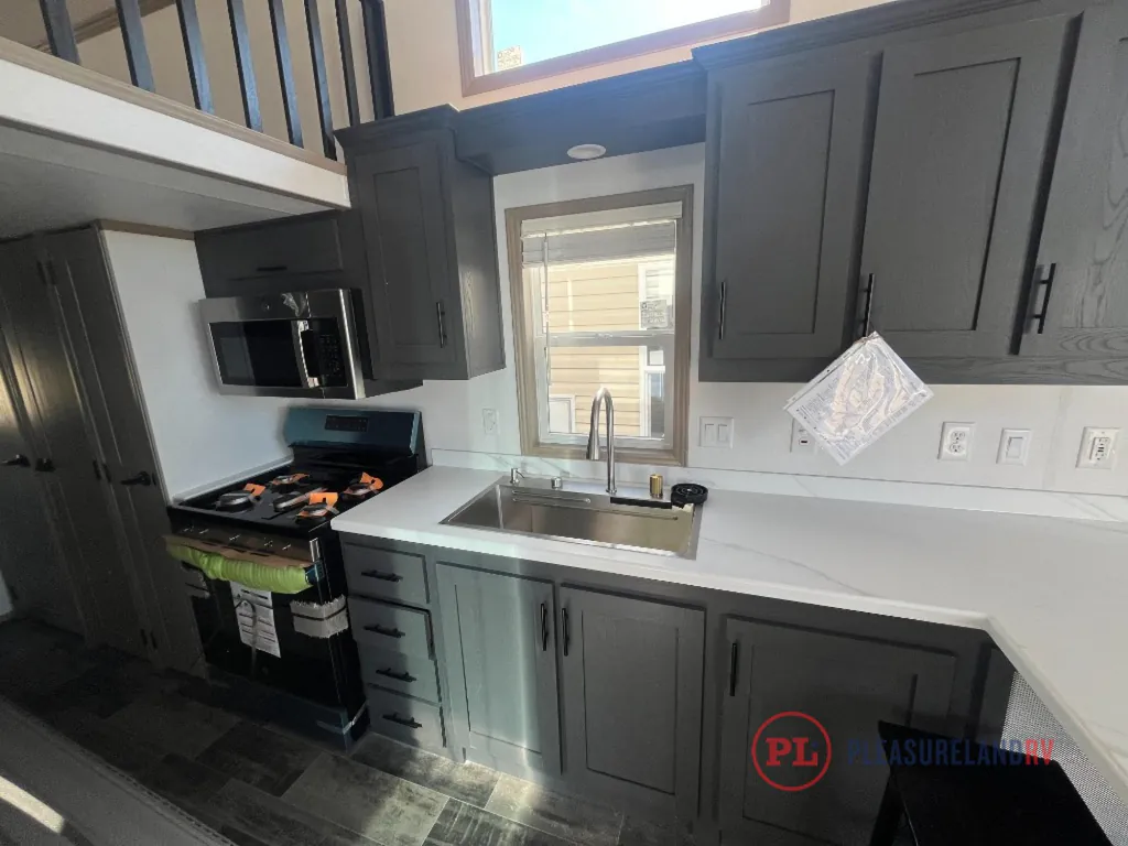 2027 Forest River Quailridge 39ASL, Photos photo 5