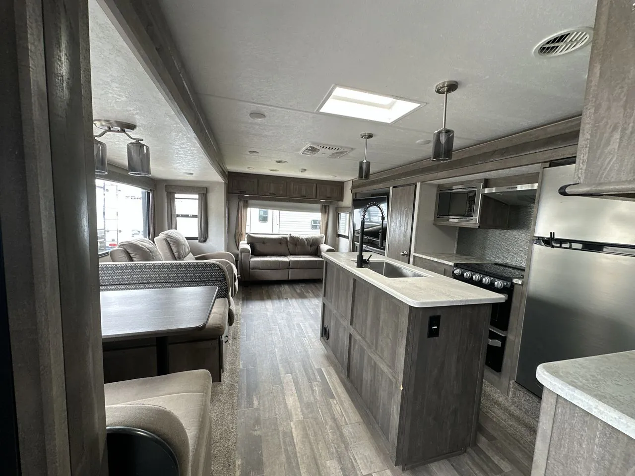 2020 Forest River Vibe 28RL - Photo 3