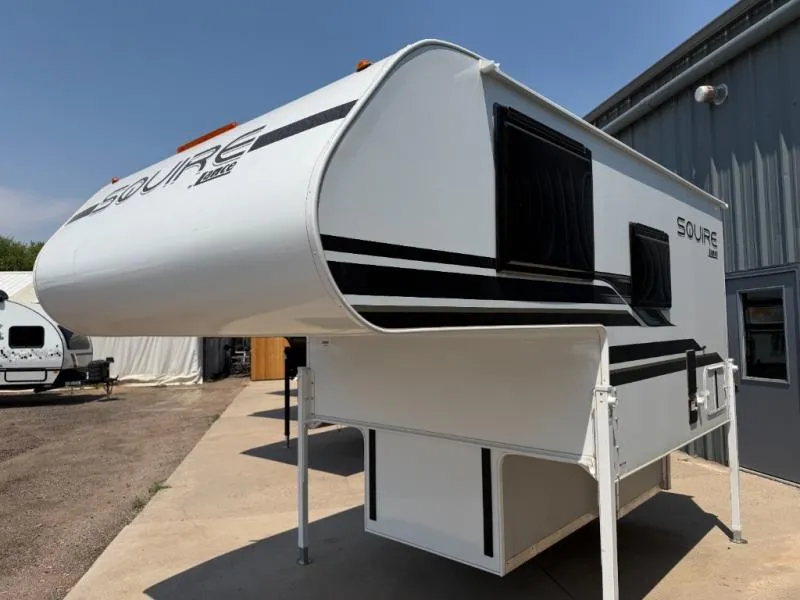 2027 Lance Squire Truck Campers New    610 - Main photo