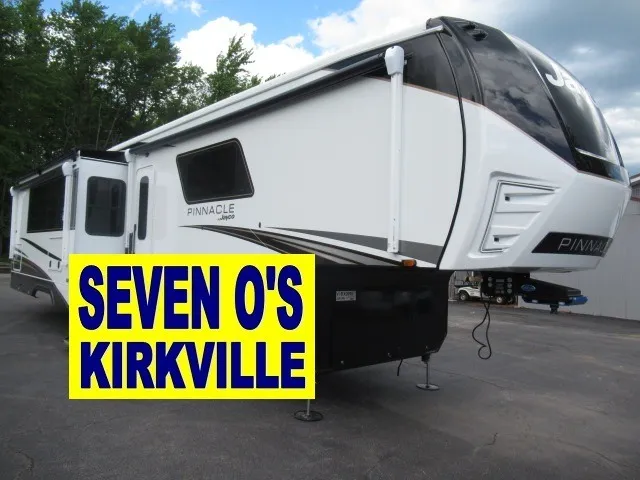 2027 Jayco Pinnacle 38FBRK - Photo 2
