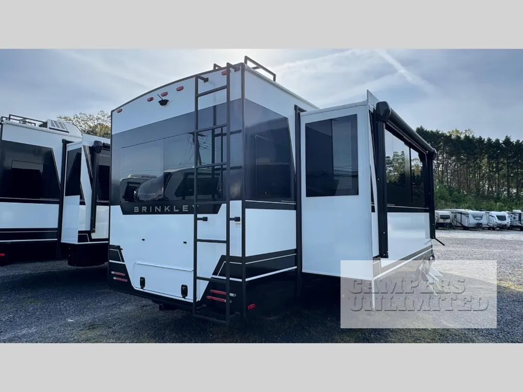 2026 Brinkley Model Z 297, Photos photo 6