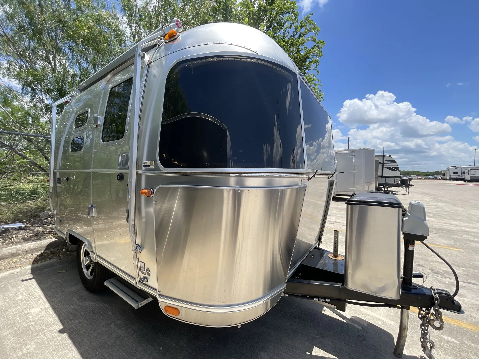 2020 Airstream Caravel 16RB - Photo 2