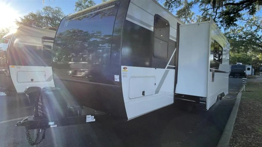 2026 Winnebago Thrive 22MLS - Photo 4