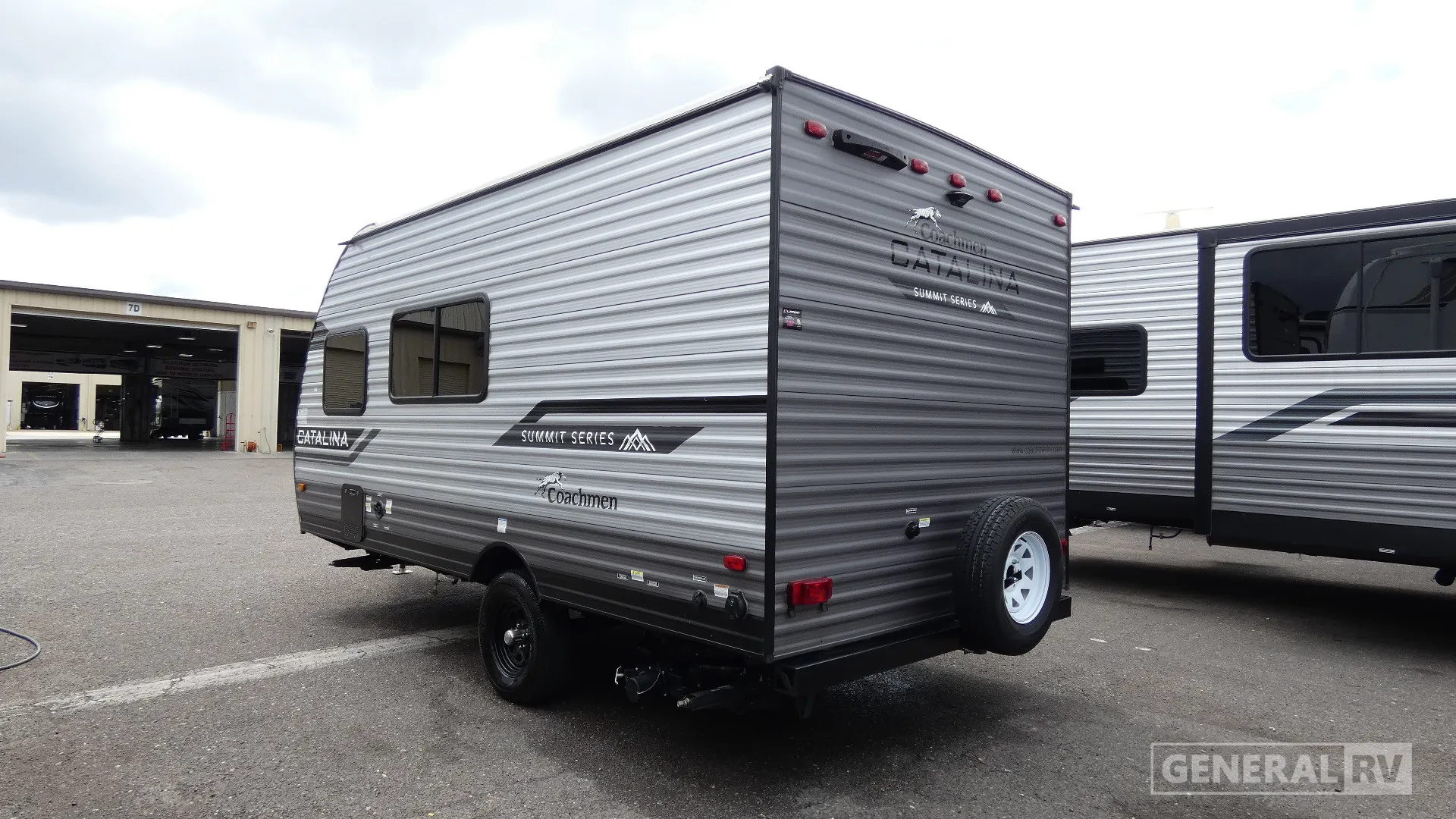 2024 Coachmen Catalina Summit Series 7 164BHX - Photo 4