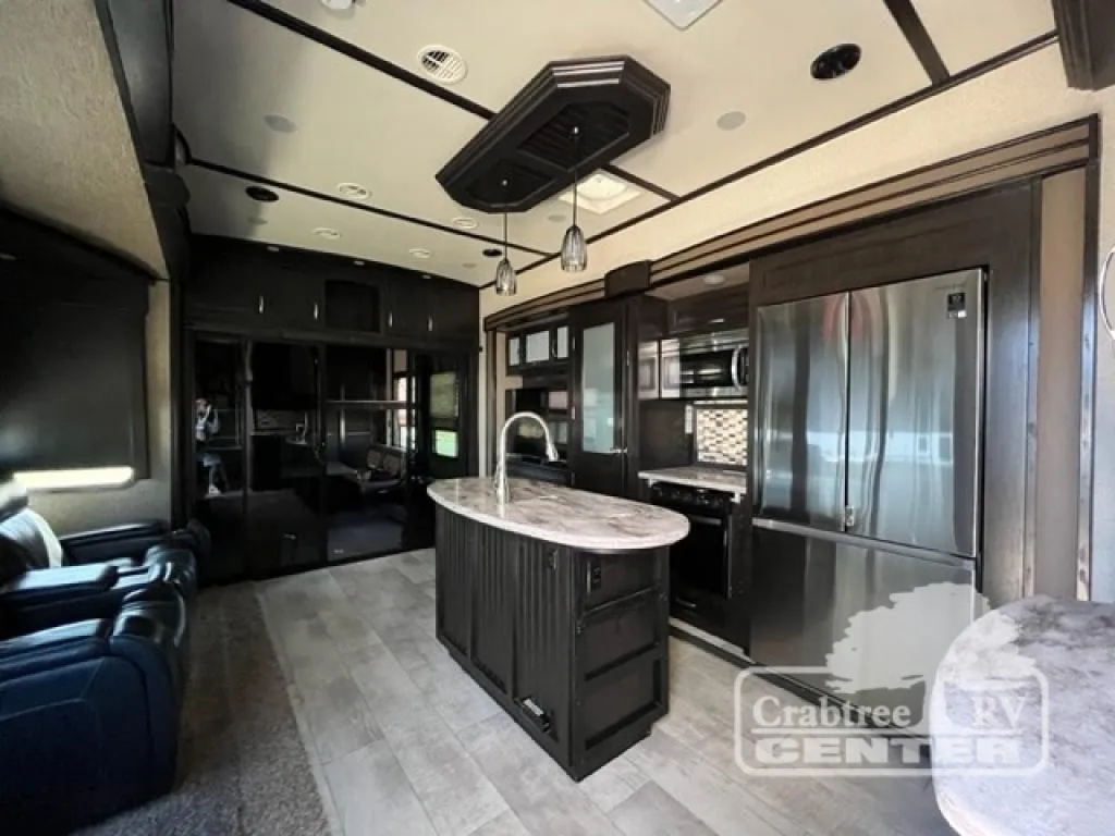 2015 Grand Design Momentum 380TH - Photo 4