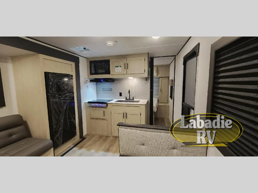 2027 Shasta RVs i-5 Edition 525RS, Photos photo 8
