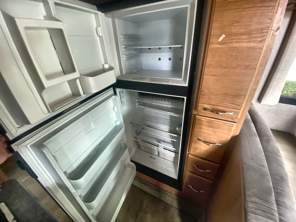 2015 Fleetwood Flair 26D, Photos photo 10