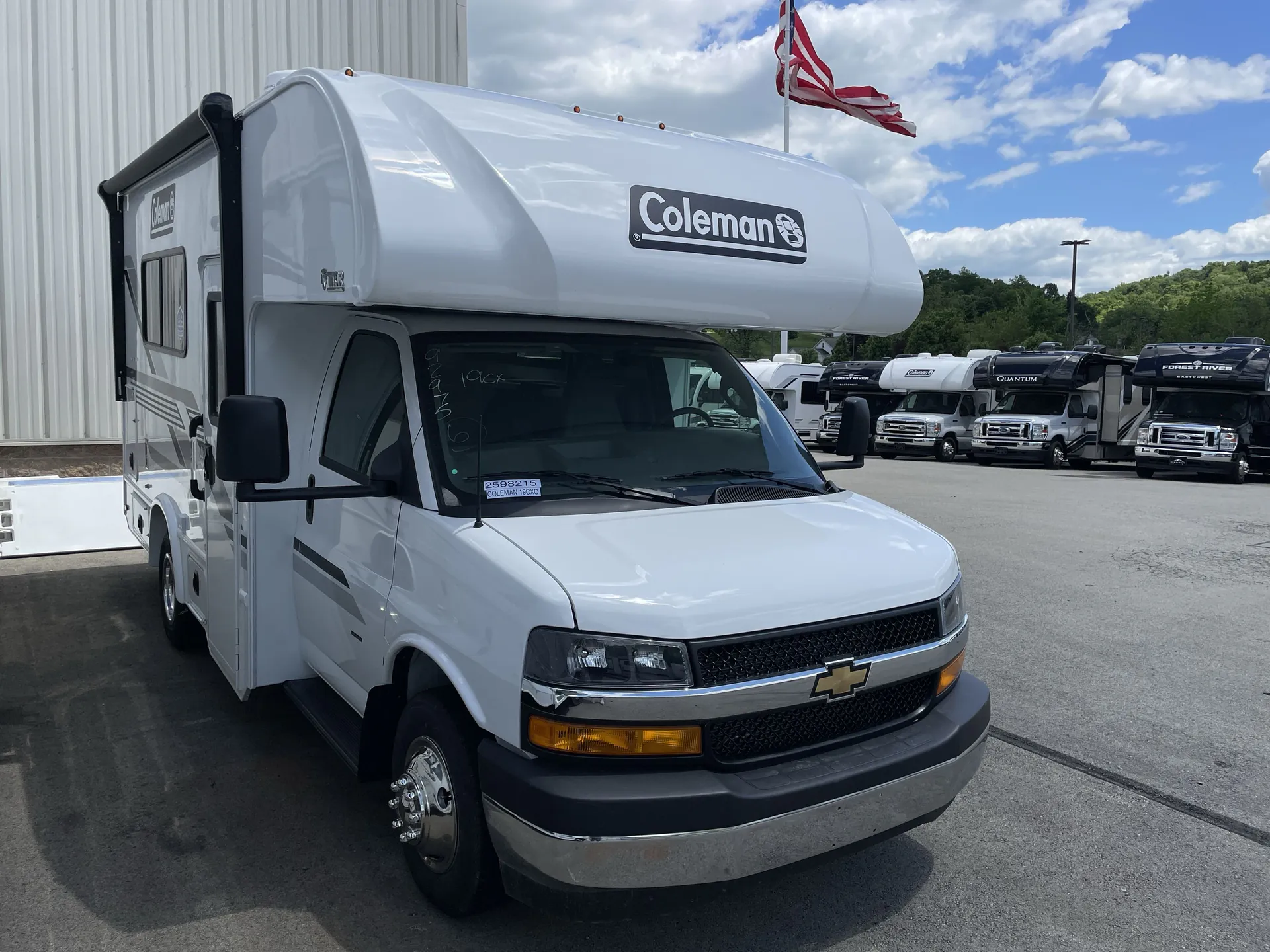 2027 Thor Motor Coach Coleman 19CX - Photo 2