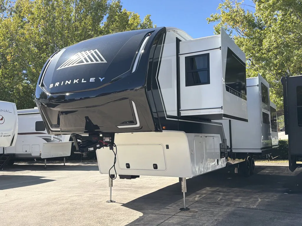 2025 Brinkley Model Z 3610, Photos photo 3