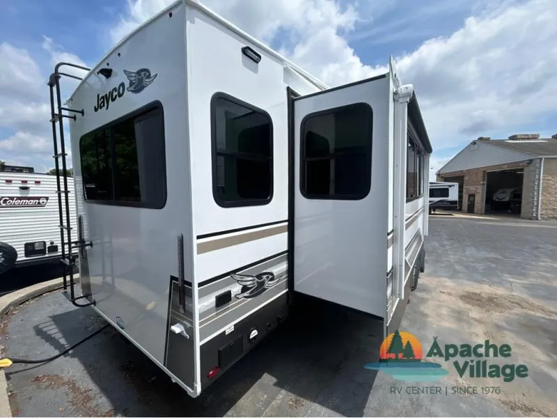 2027 Jayco Eagle 29RLC - Photo 4