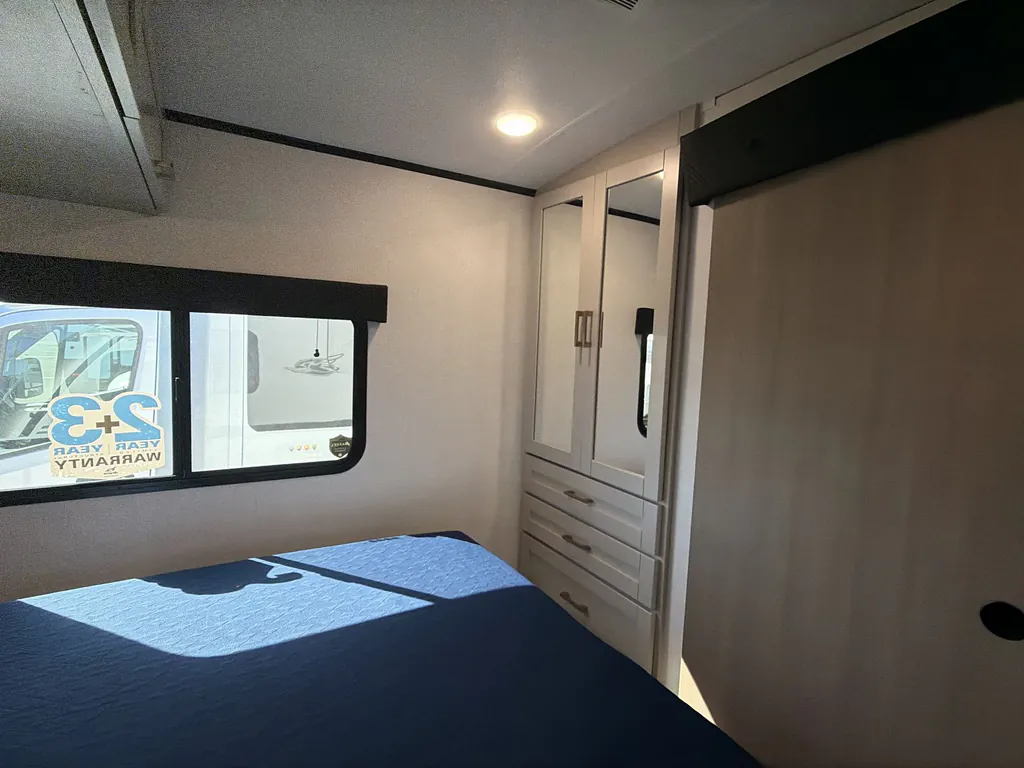 2027 Jayco Jay Feather 29BHB, Photos photo 35