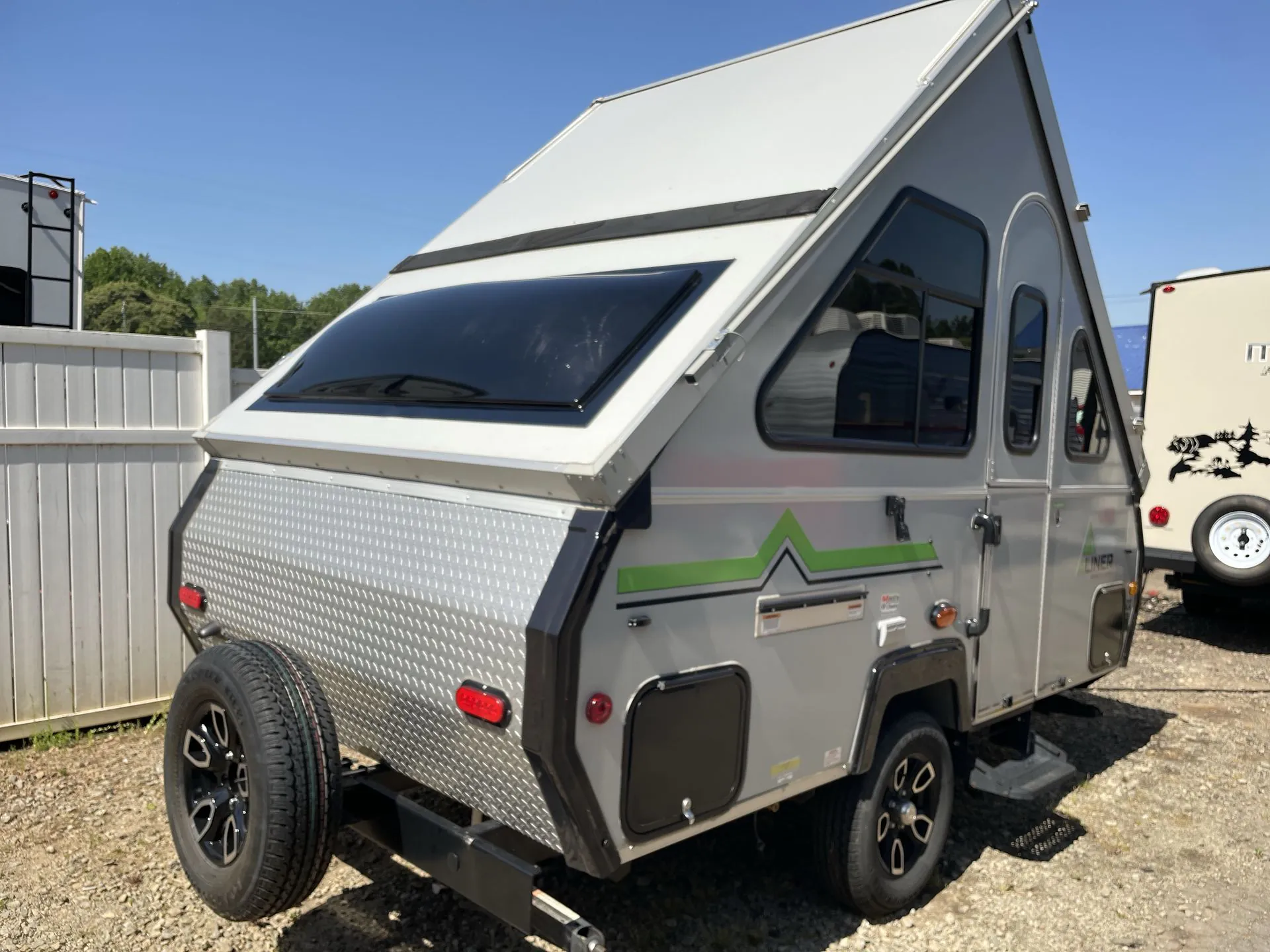 2022 Aliner Classic Permanent Bed - Photo 4
