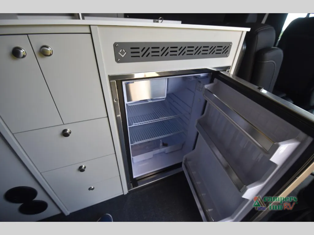 2023 Outside Van Approach 170, Photos photo 27