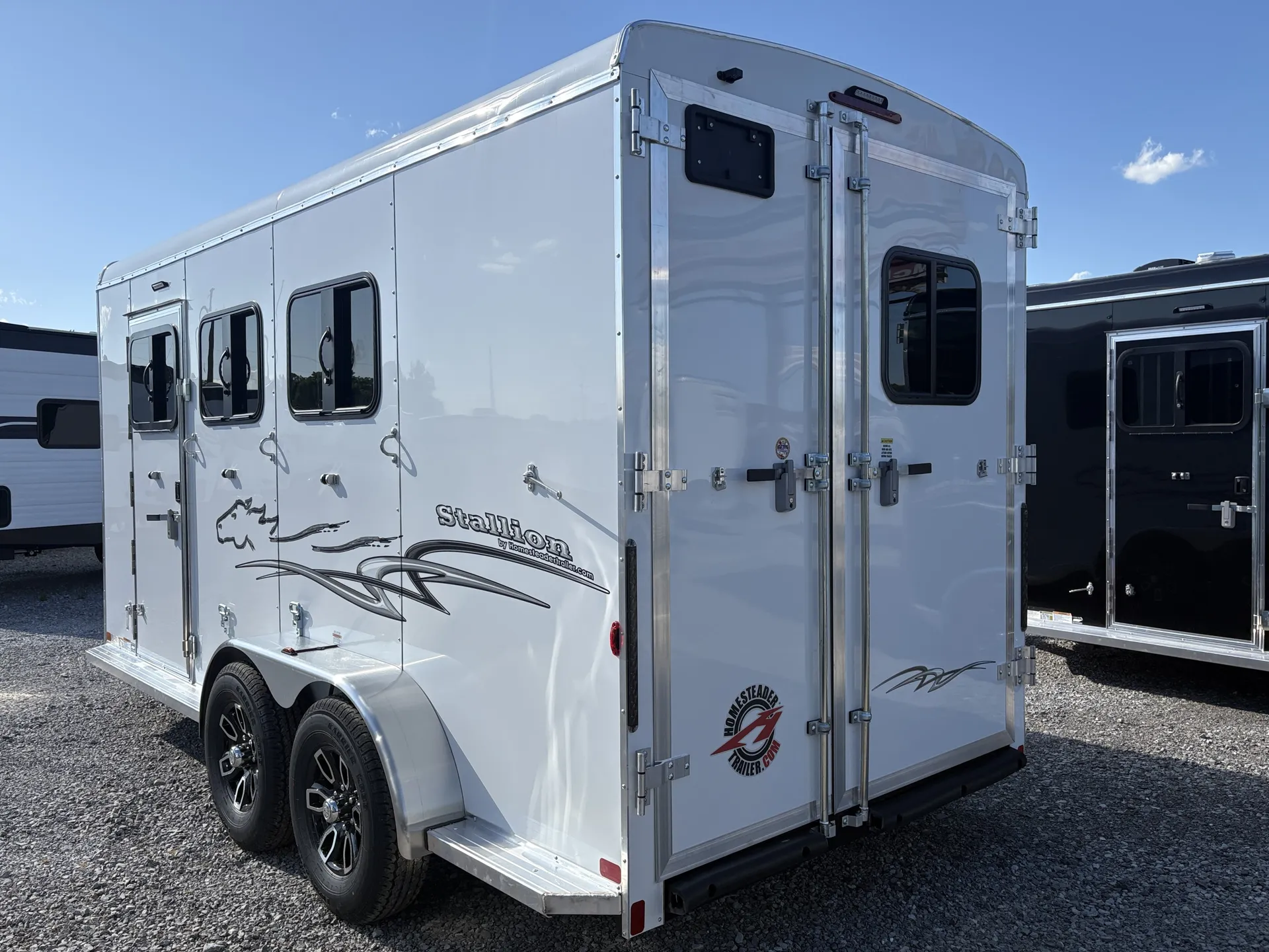 2026 Homesteader Stallion 3 Horse Slant Load - Bumper 316SB - Photo 2