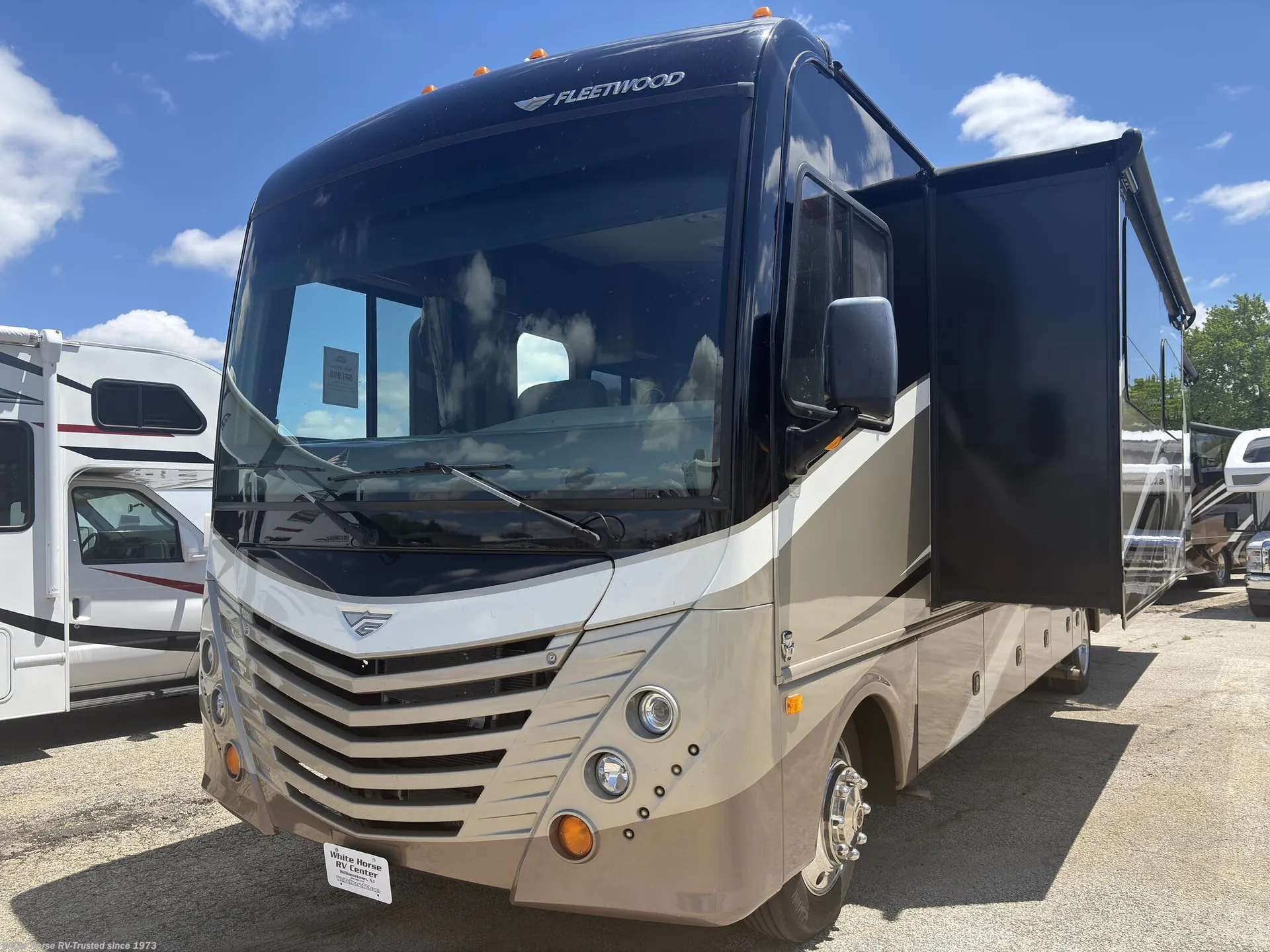 2017 Fleetwood Storm 36D - Photo 2