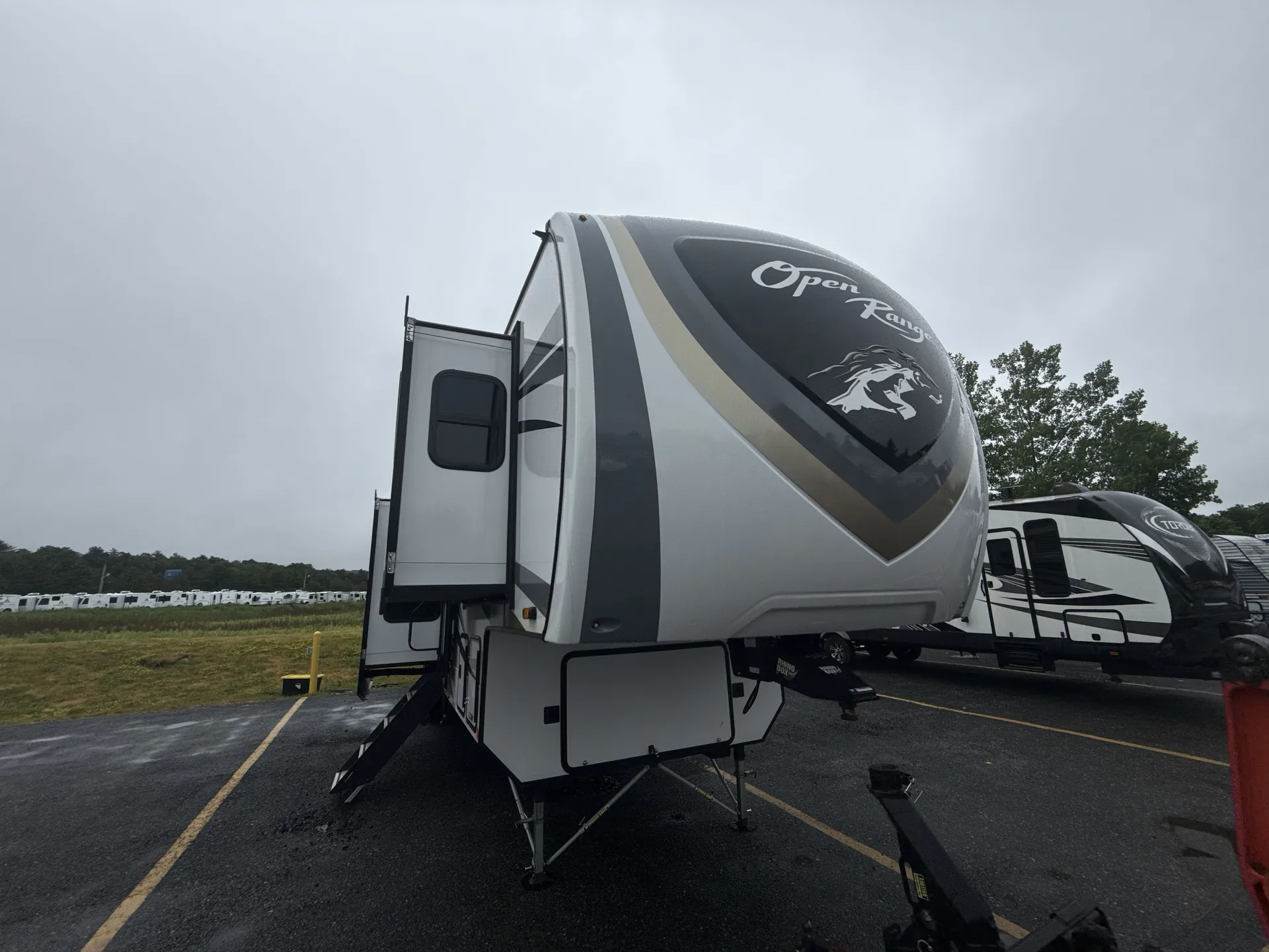 2023 Highland Ridge Open Range 373RBS - Photo 2