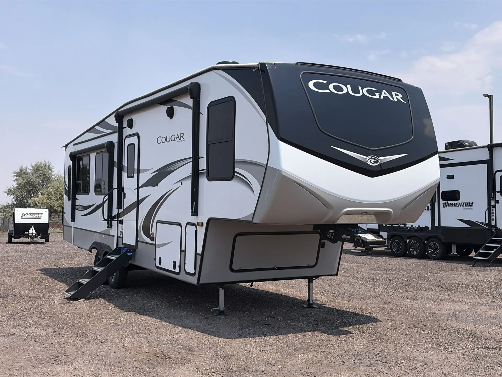 2021 Keystone Cougar 290RLS - Photo 2