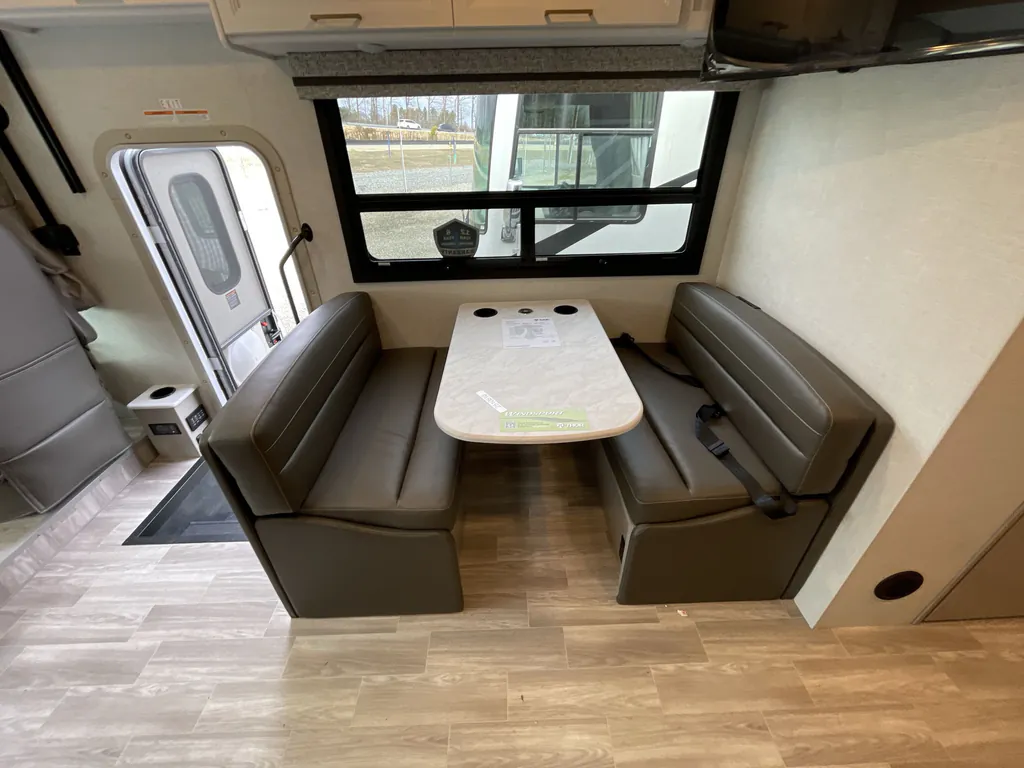 2026 Thor Motor Coach Windsport 29L, Photos photo 16