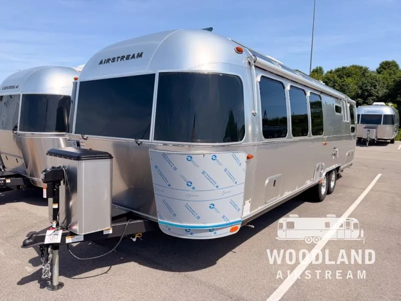 2026 Airstream Globetrotter 30RB - Photo 2