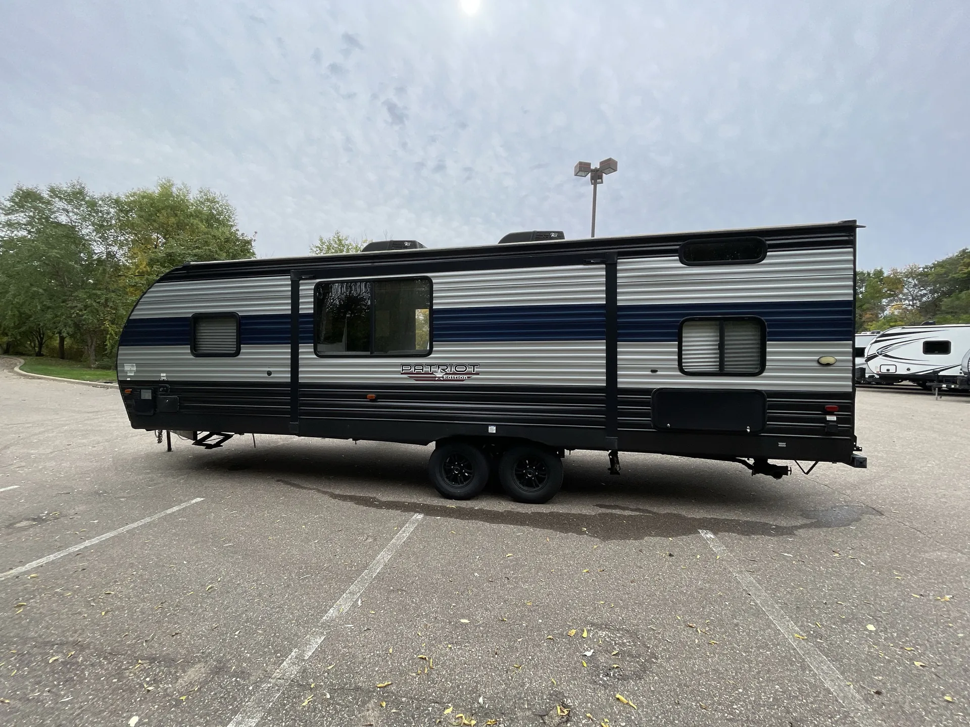 2021 Forest River Cherokee 274BRB — off campside