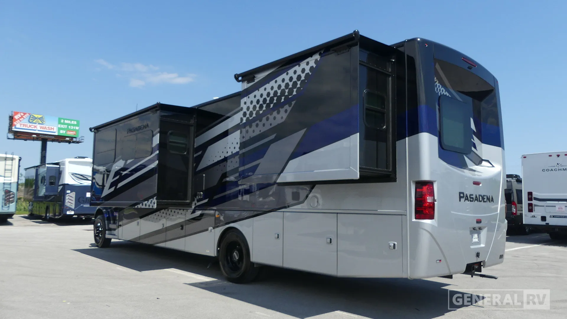2026 Thor Motor Coach Pasadena 38FX - Photo 4