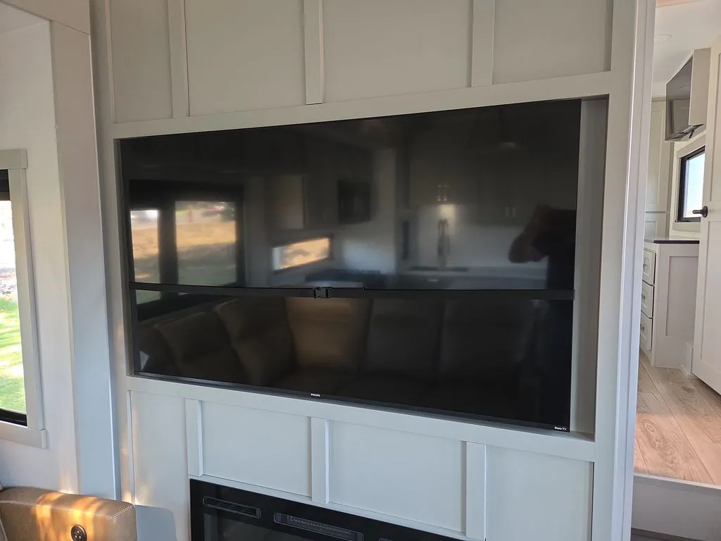 2026 Brinkley Model G 3970, Photos photo 18