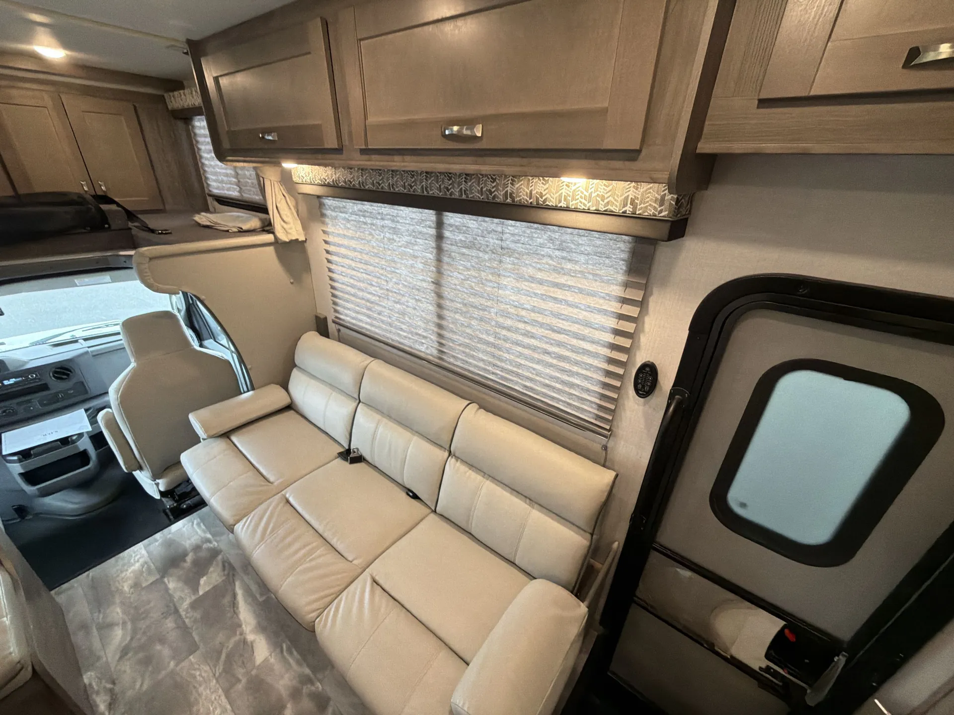 2024 Gulf Stream Conquest 6280 - Photo 3