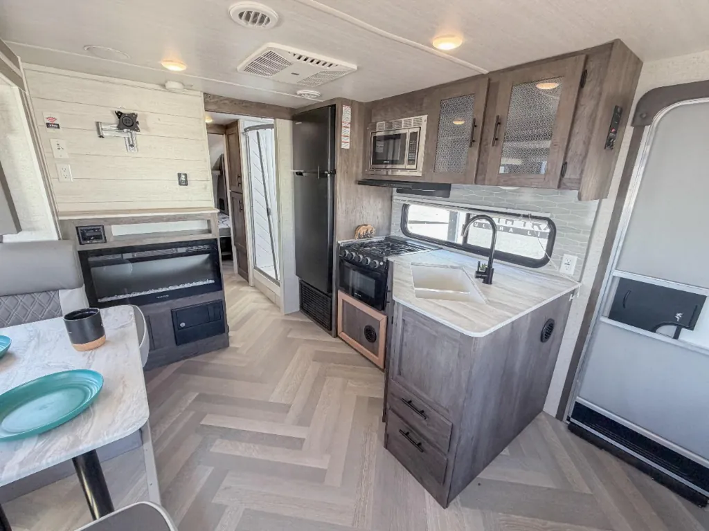 2022 Forest River Salem Cruise Lite 24RLXL, Photos photo 6