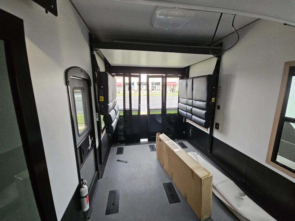 2026 Keystone Raptor 441, Photos photo 59