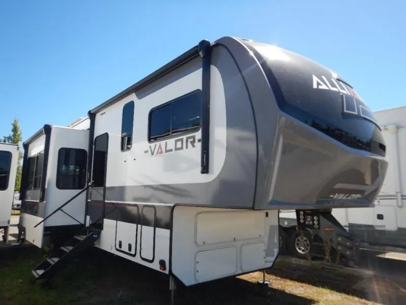 2025 Alliance RV Valor 36V11 - Photo 4