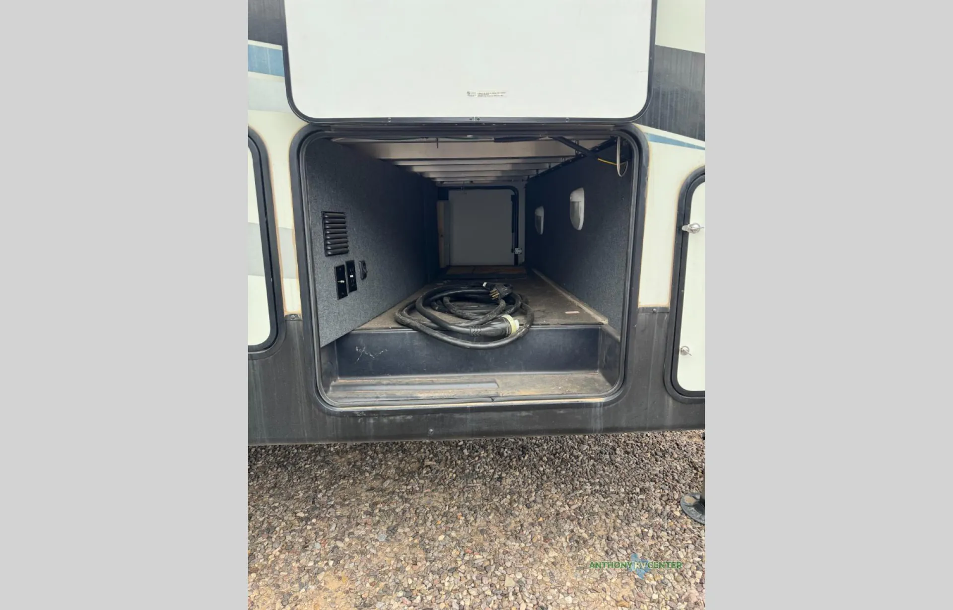 2022 Heartland Milestone 326RL