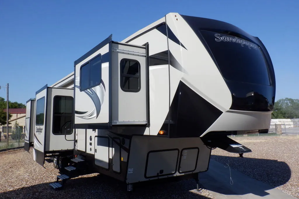 2020 Forest River Sandpiper 379FLOK - Photo 2